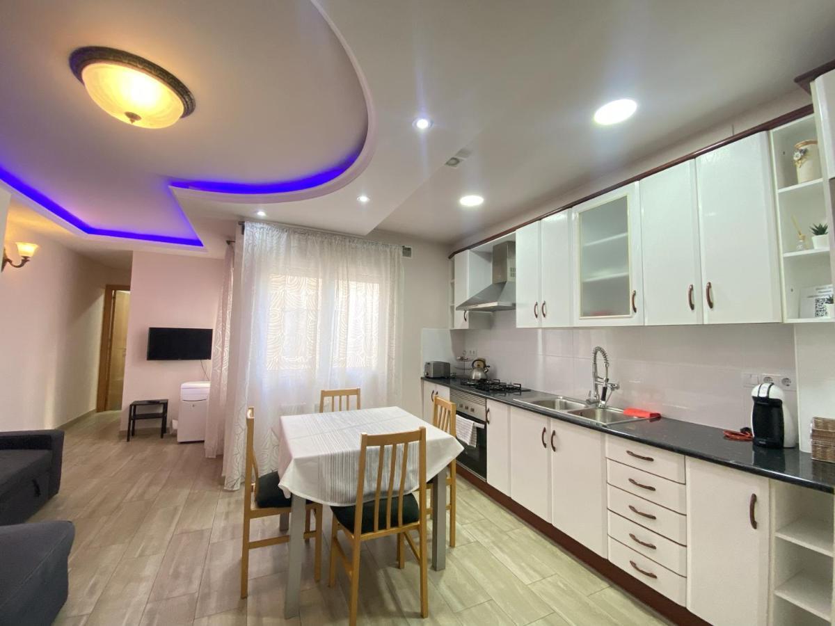 Entire New Apartment 20' From Barcelona Сабадель Екстер'єр фото